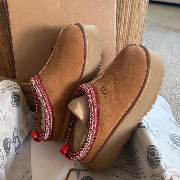 UGG Brown and Red Platform Shoes - Picture 7 of 10